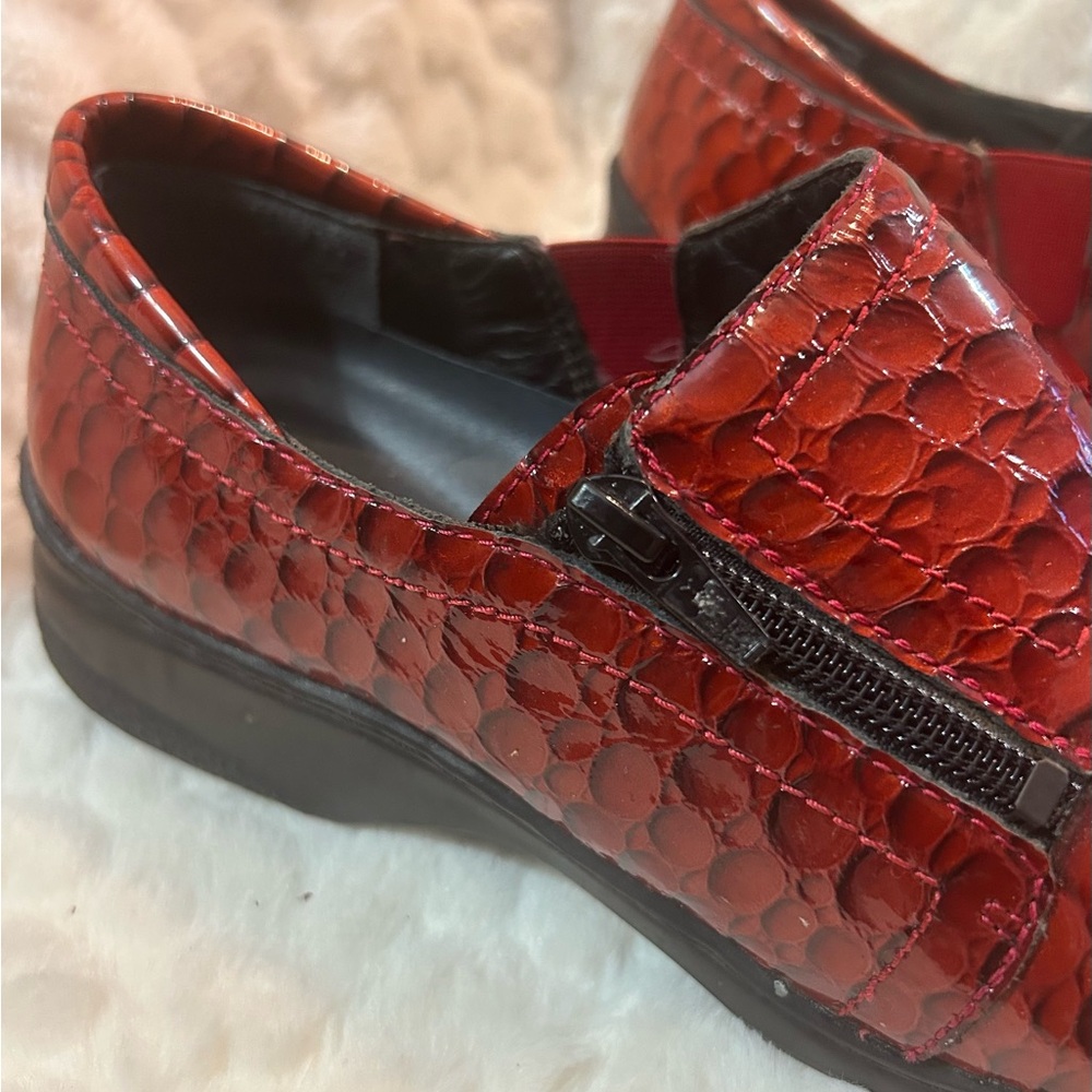 Naturalizer Clarissa Red Patent Leather Croc Slip on Loafer women’s size 10.5M - Picture 7 of 13